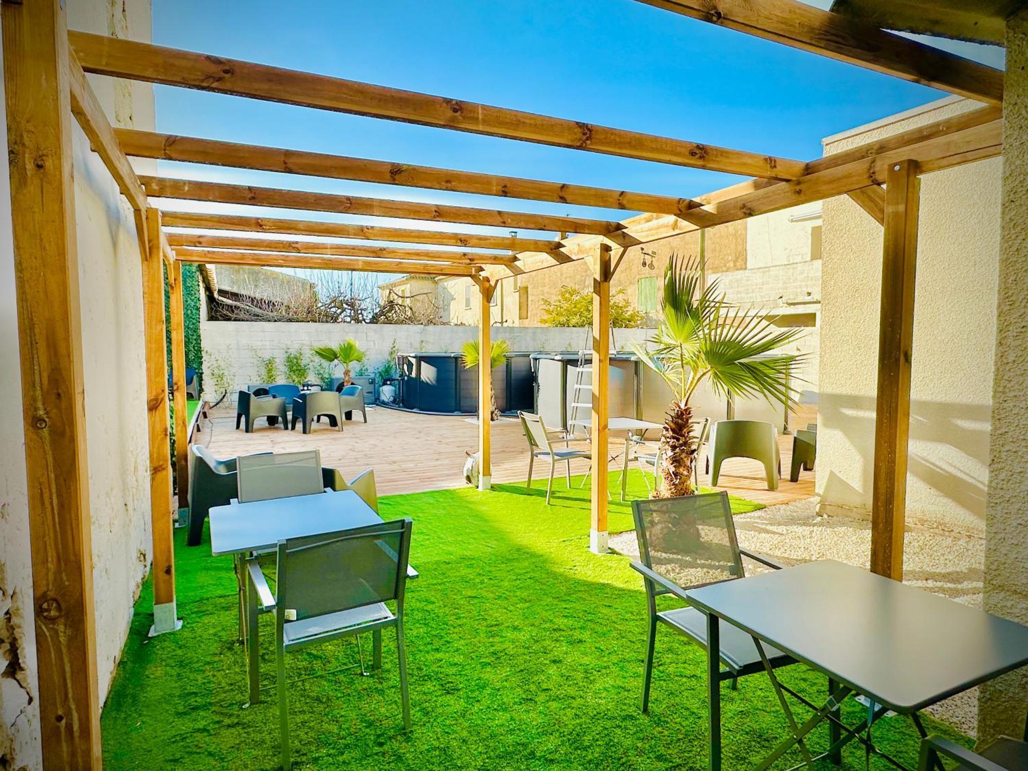 Les Appartements Du Mas - Emeraude Aigues-Mortes Dış mekan fotoğraf