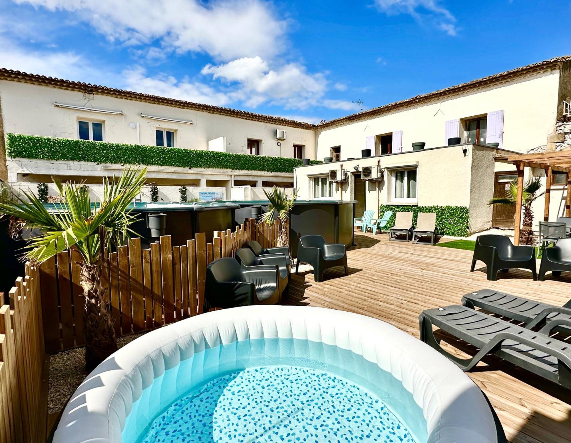 Les Appartements Du Mas - Emeraude Aigues-Mortes Dış mekan fotoğraf