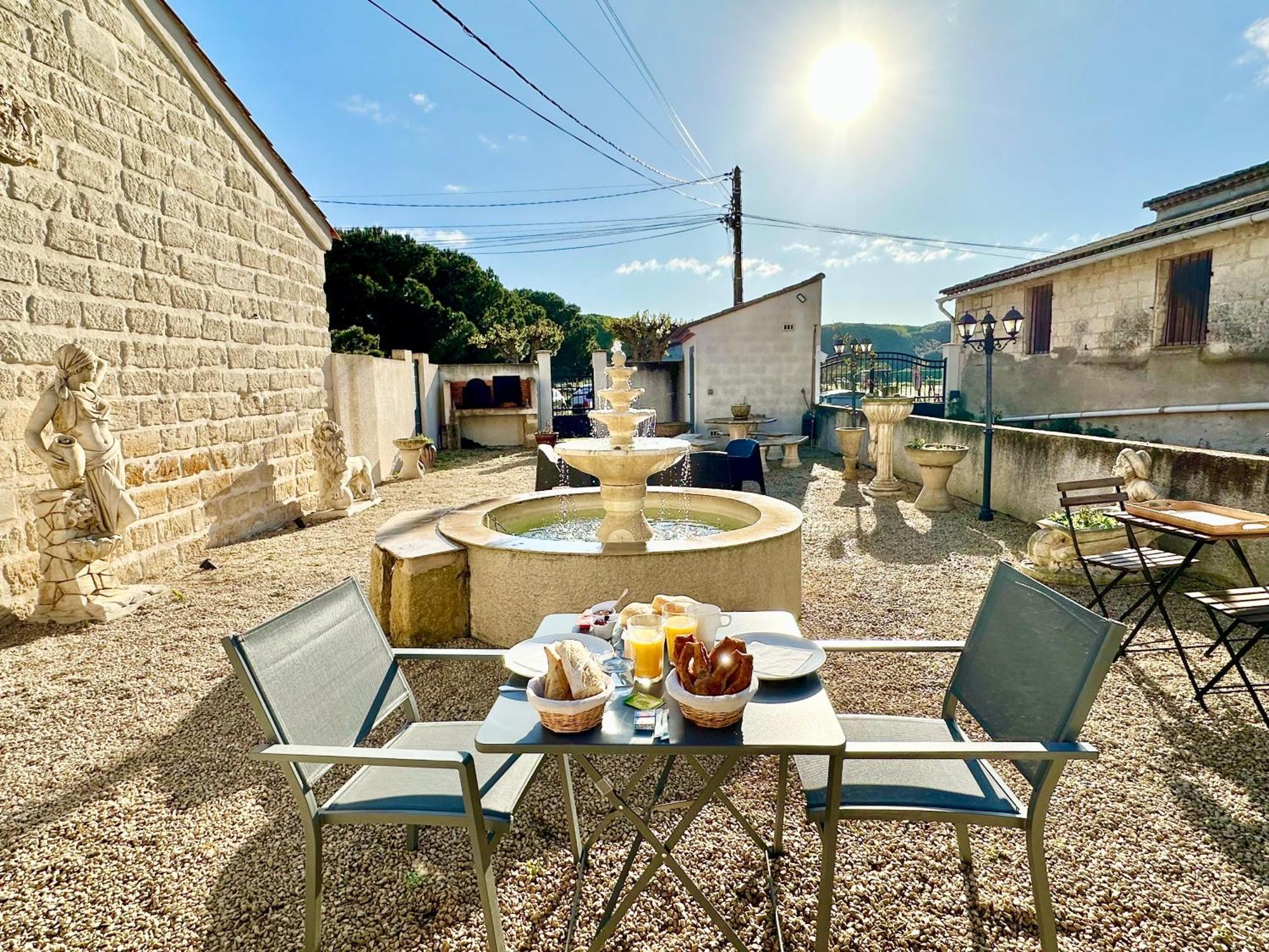 Les Appartements Du Mas - Emeraude Aigues-Mortes Dış mekan fotoğraf