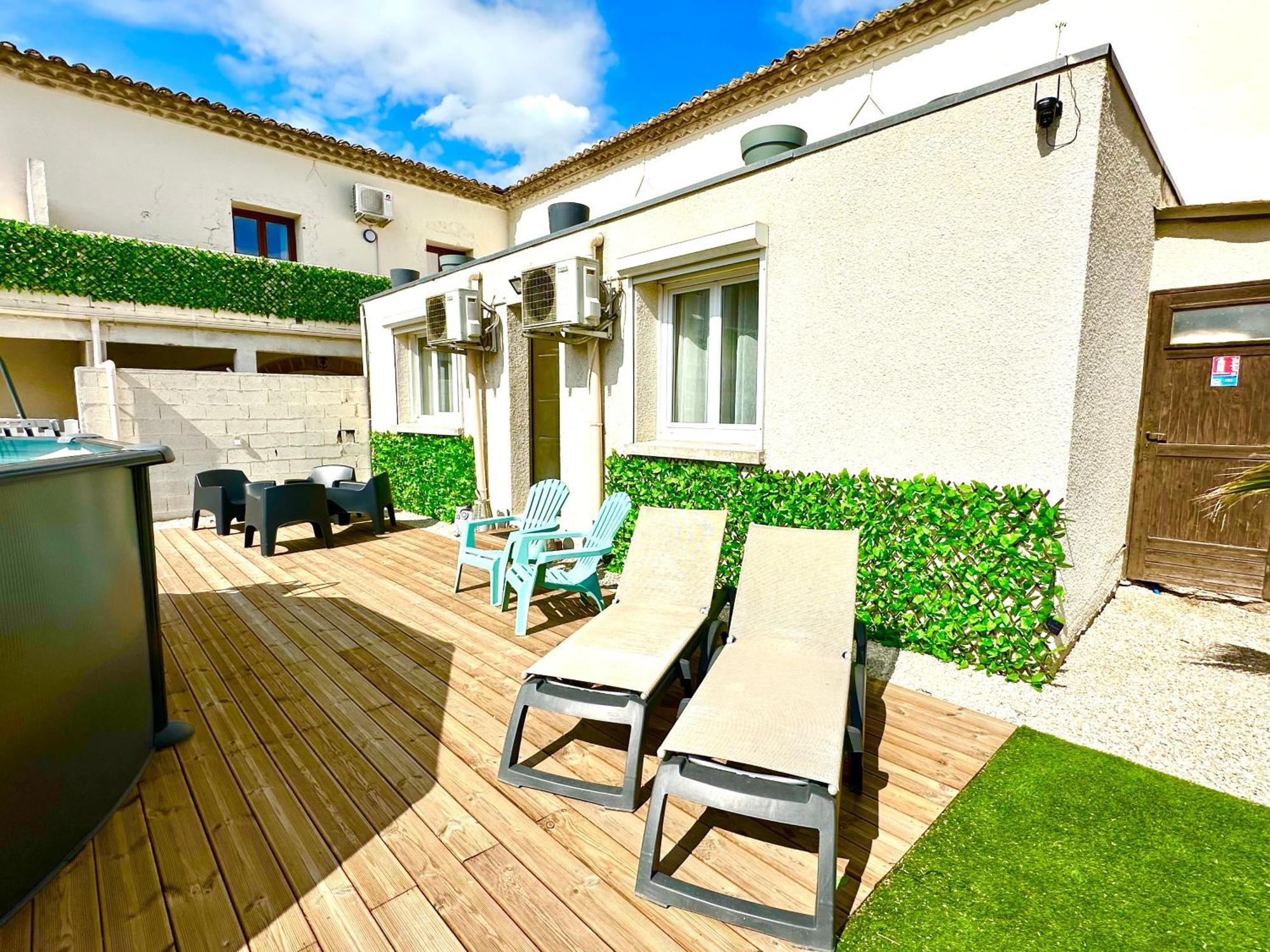 Les Appartements Du Mas - Emeraude Aigues-Mortes Dış mekan fotoğraf