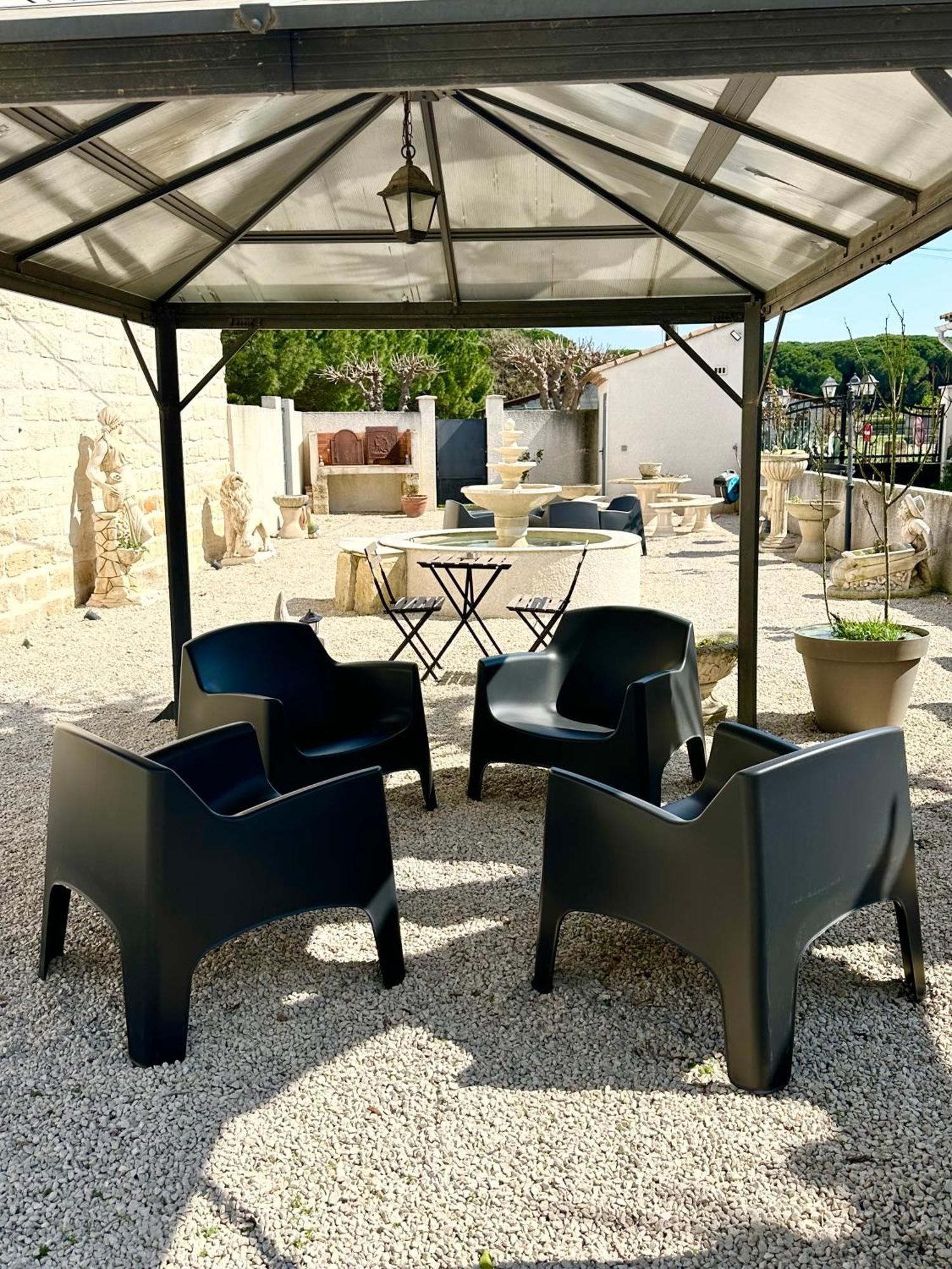 Les Appartements Du Mas - Emeraude Aigues-Mortes Dış mekan fotoğraf
