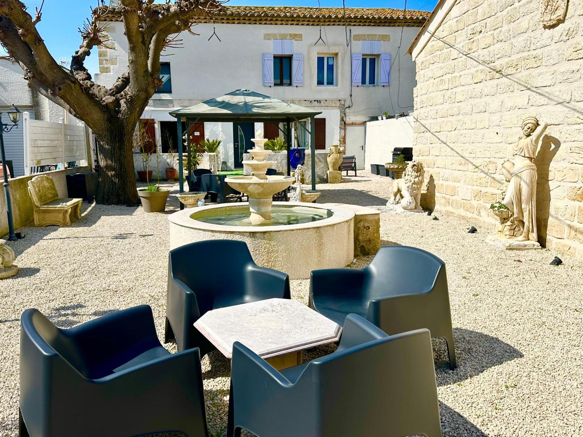 Les Appartements Du Mas - Emeraude Aigues-Mortes Dış mekan fotoğraf