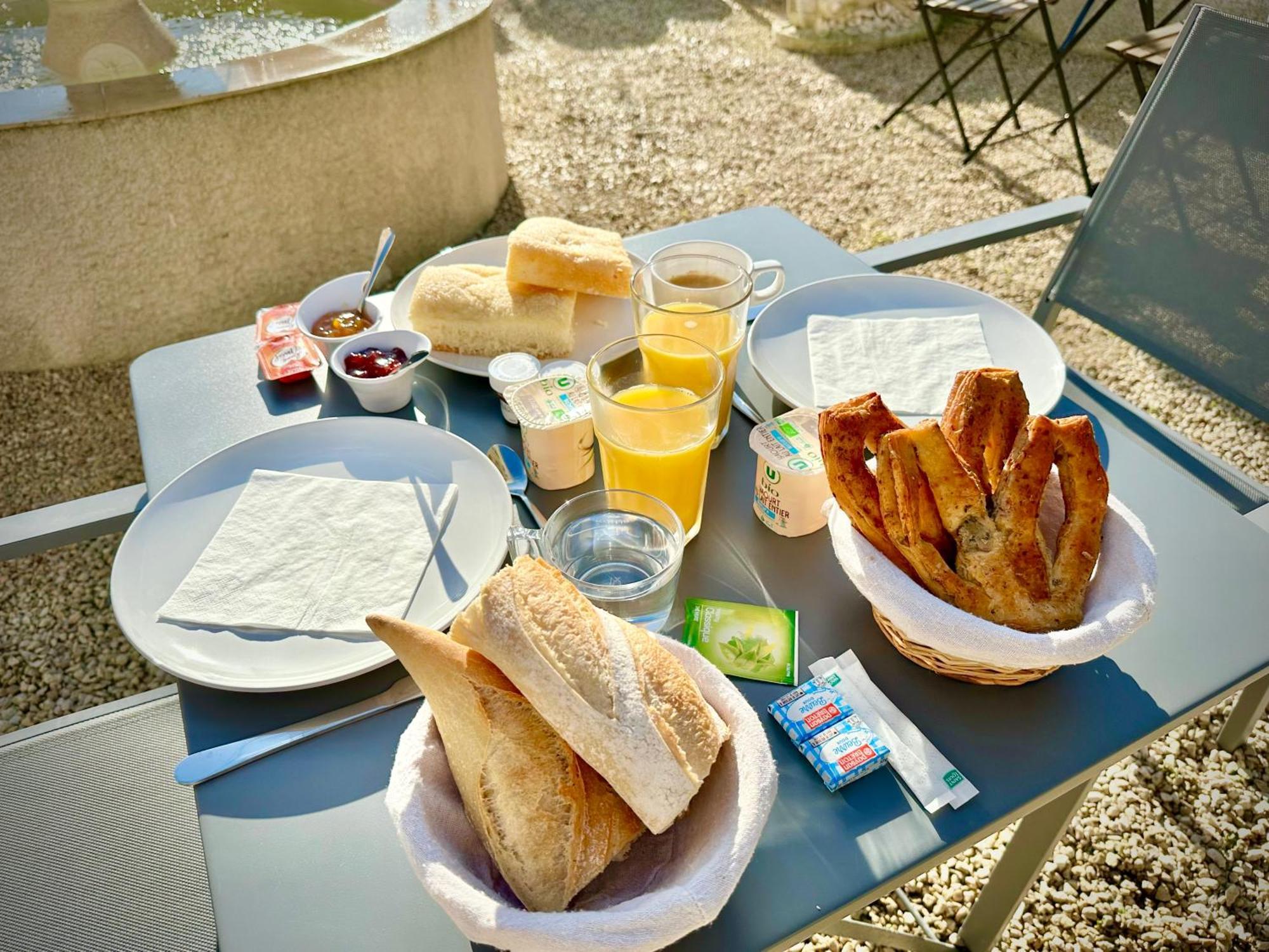 Les Appartements Du Mas - Emeraude Aigues-Mortes Dış mekan fotoğraf