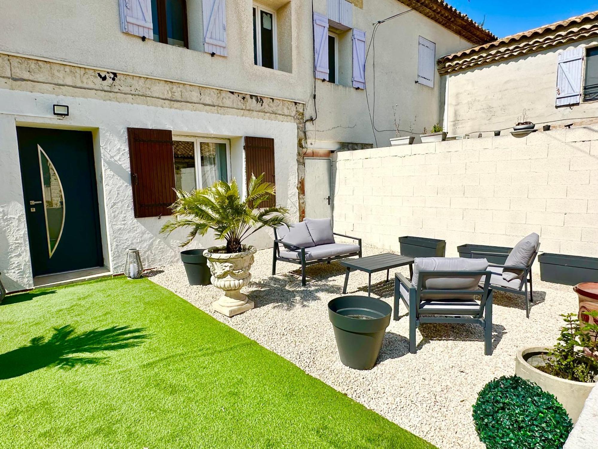 Les Appartements Du Mas - Emeraude Aigues-Mortes Dış mekan fotoğraf